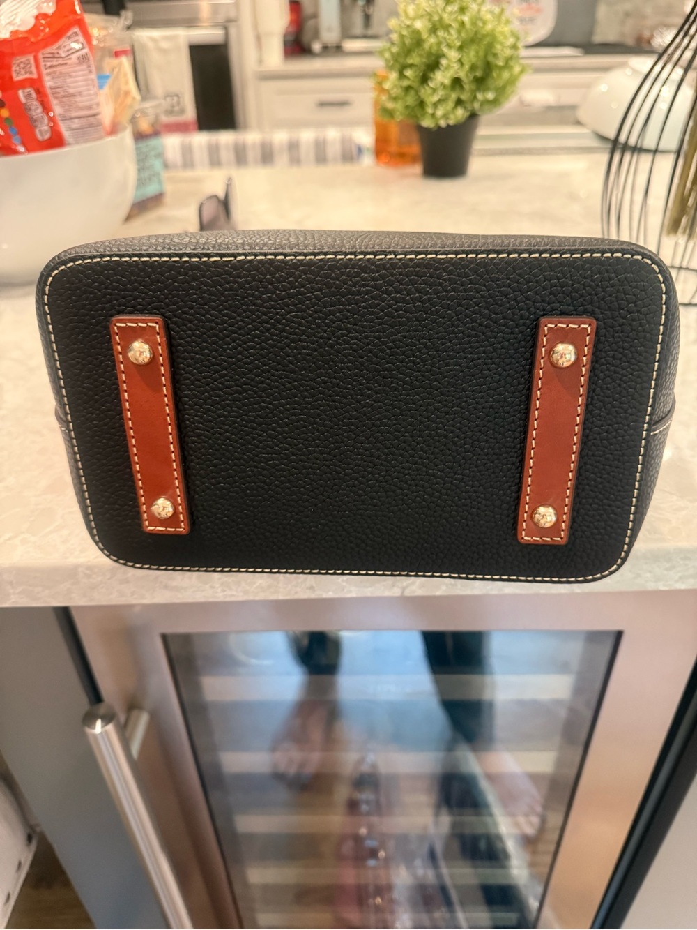 Dooney and BOURKE black pebble grain Brinley - Picture 5 of 8